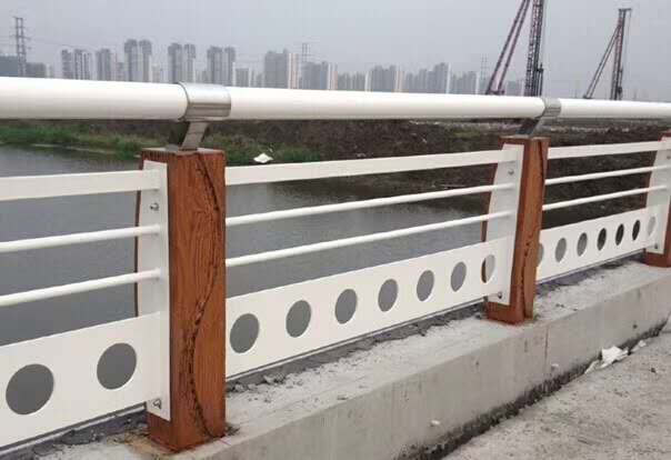 河道桥梁景观护栏现货报价当地货源