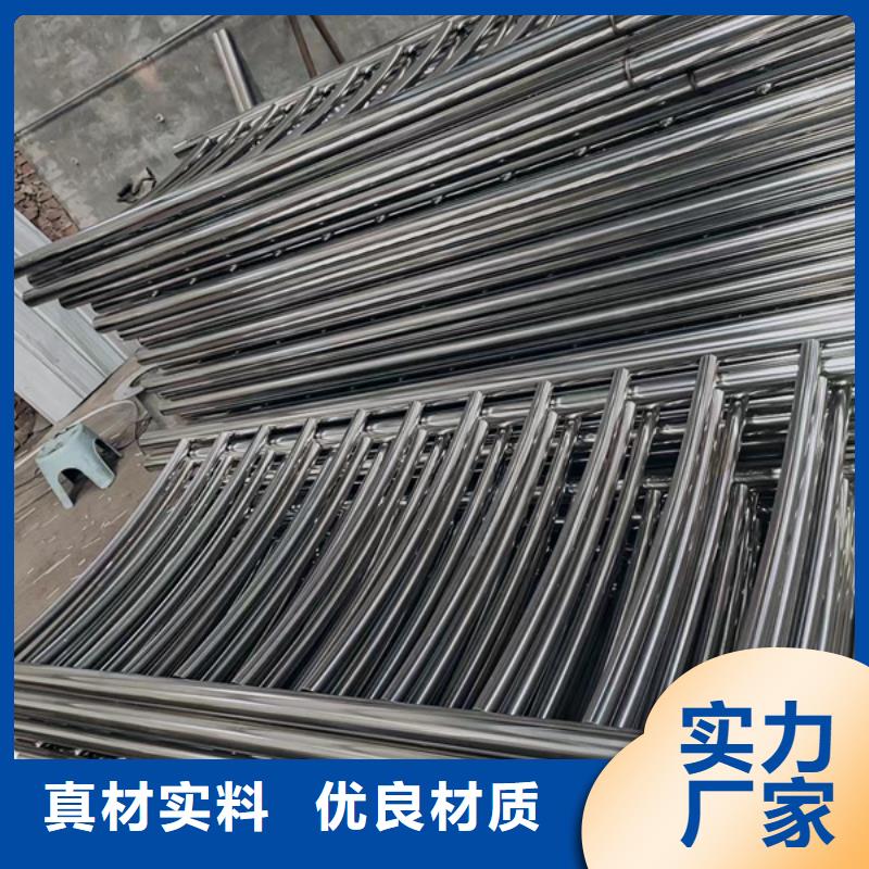 质量可靠的防撞护栏图片经销商本地货源