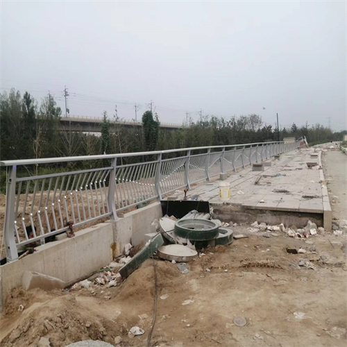 公路钢丝绳护栏		承接公司物美价优