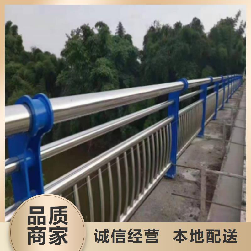 公路防撞护栏厂家-可来厂参观当地经销商