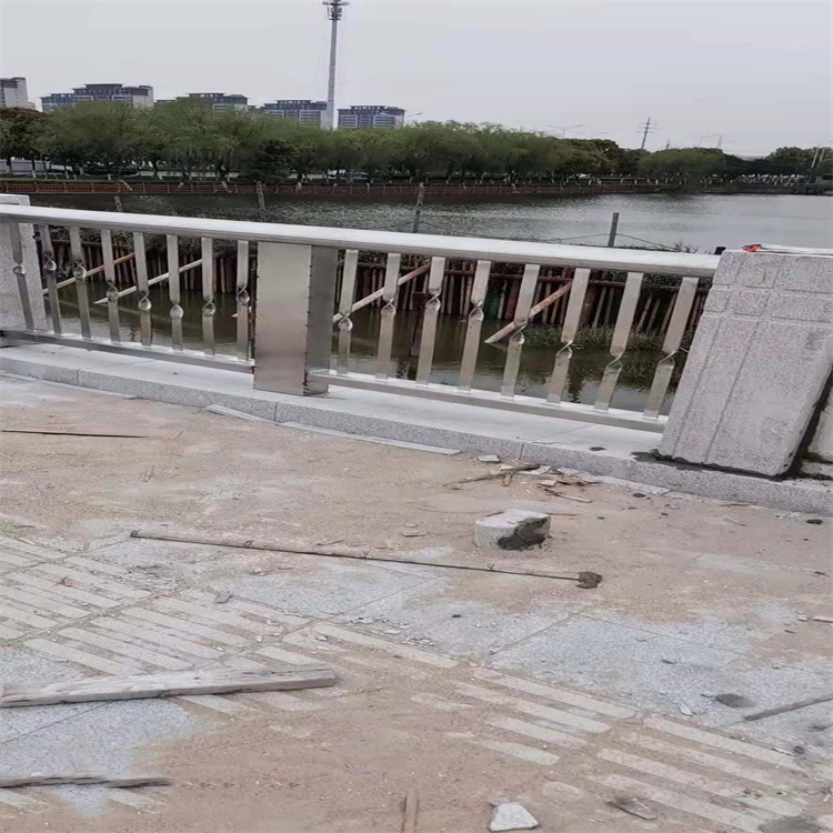 桥梁河道防撞护栏非标定制专业生产制造厂