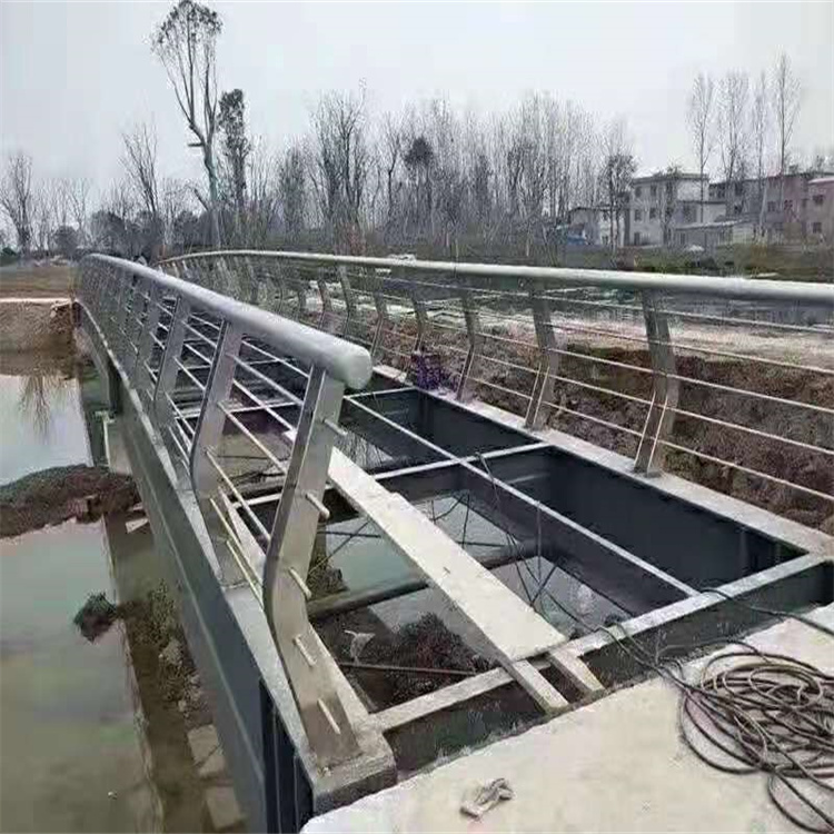 桥梁河道栏杆多少钱一吨本地供应商