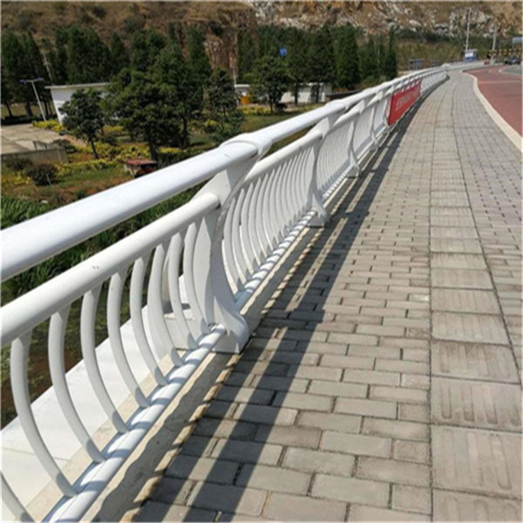 桥梁防撞栏杆异性栏杆加工供货及时