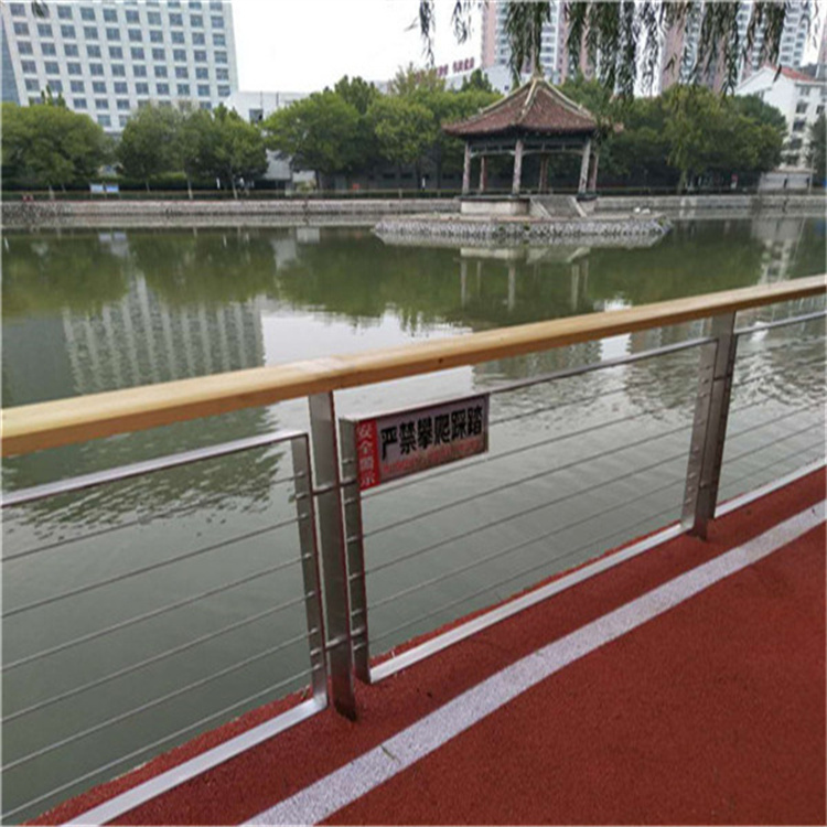 桥梁复合栏杆多少钱一米N年生产经验