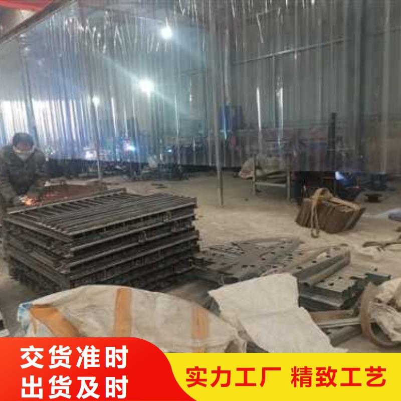 不锈钢复合管楼梯栏杆厂家，现货当地生产厂家