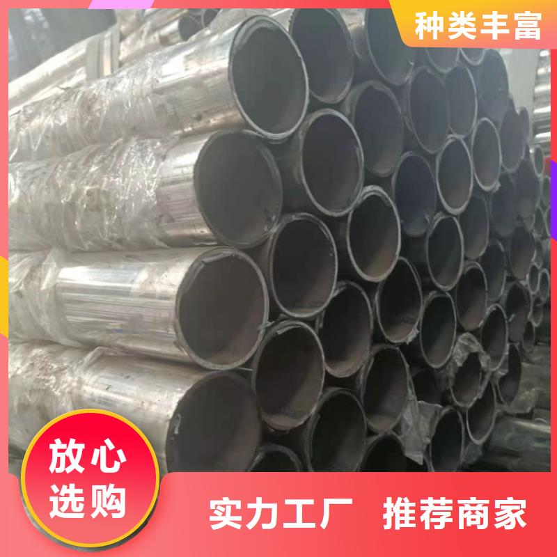 公路防护护栏按需定制位置买的放心安兴用的舒心