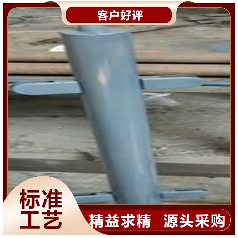 道路护栏市政河堤仿木护栏对质量负责