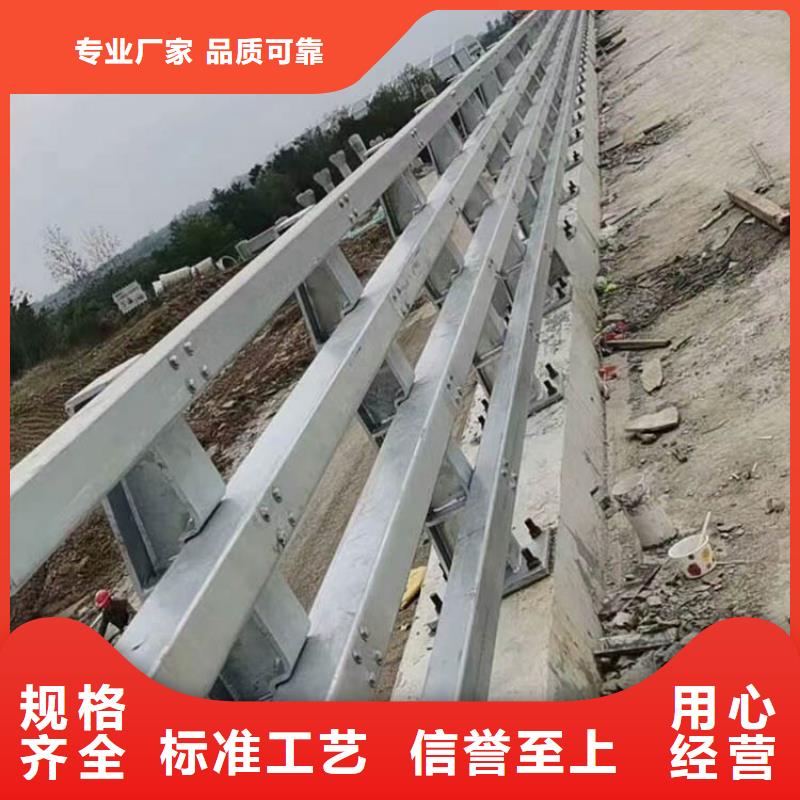 防撞护栏来厂实地考察本地服务商