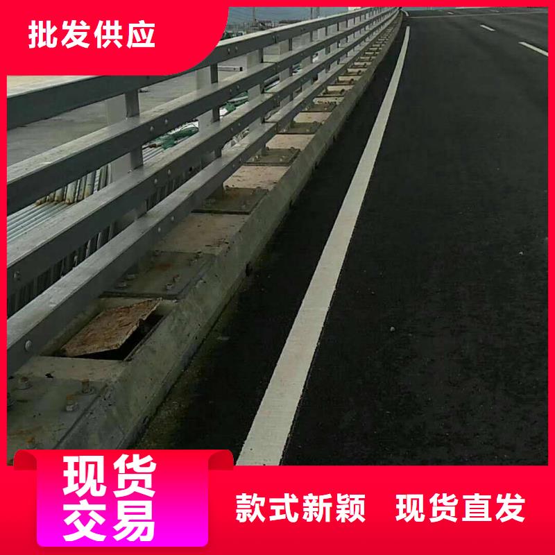 优质公路防撞护栏的基地畅销本地