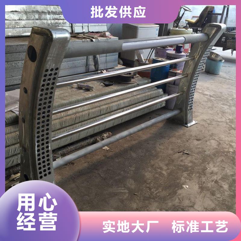 防撞灯光护栏现货充足N年大品牌