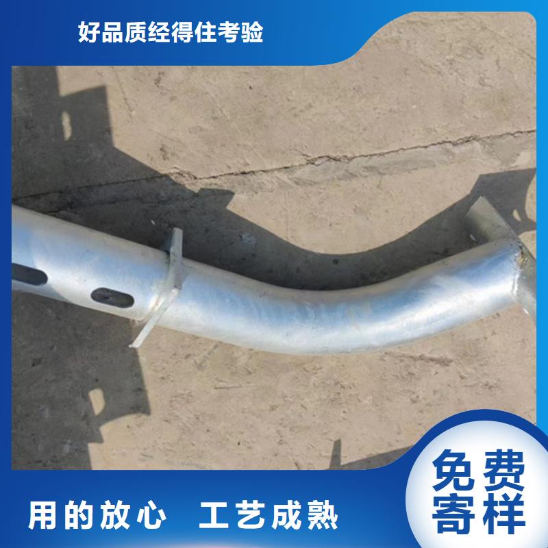 三横梁桥梁护栏每公里多少钱？本地生产厂家