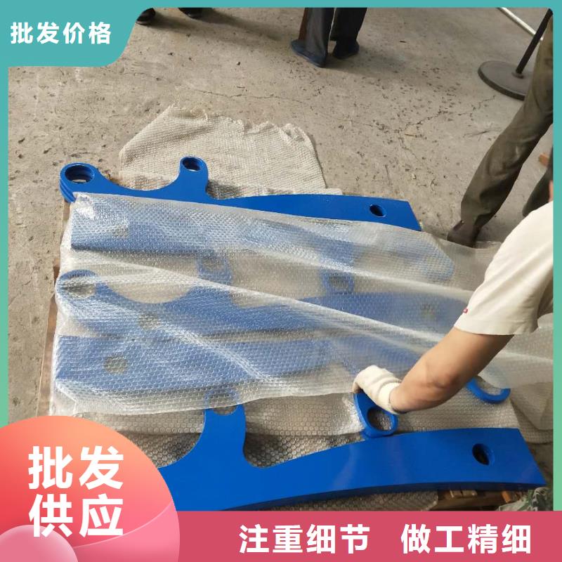 道路护栏河道护栏厂家拥有先进的设备敢与同行比质量