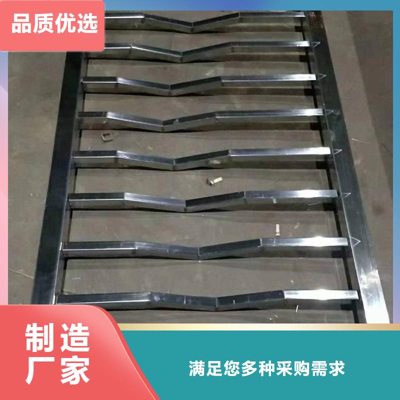 防撞护栏_防撞立柱联系厂家懂您所需