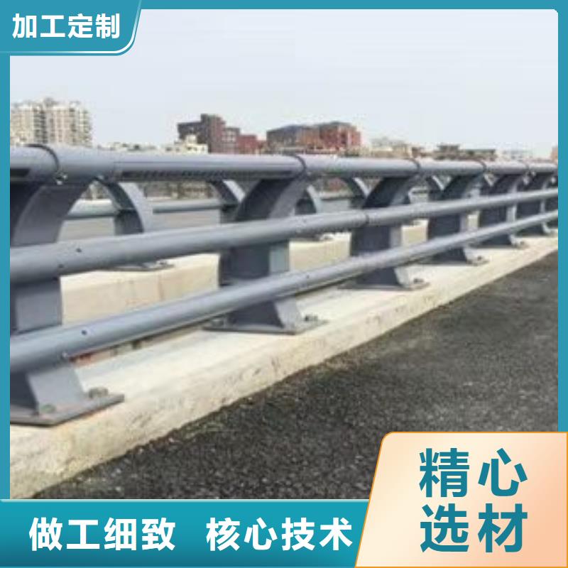 桥梁护栏立柱专注生产N年一致好评产品