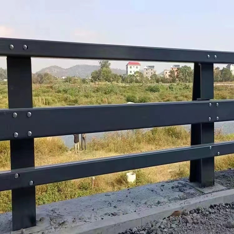 桥两侧护栏厂家订货本地公司