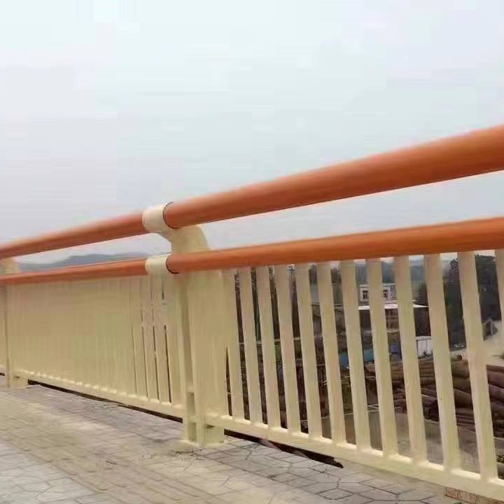 马路边护栏生产制造商本地生产厂家