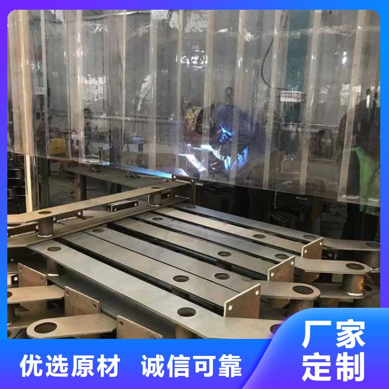 护栏镀锌波形护栏质量不佳尽管来找我厂家