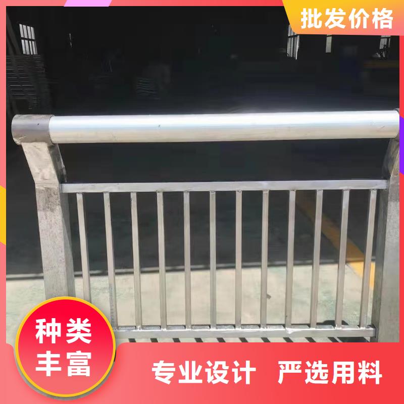 【人行道栏杆】钢背木护栏质量看得见货源稳定
