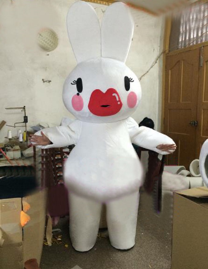黑龙江哈尔滨卡通人偶服装定做厂家/大头毛绒玩具视线好