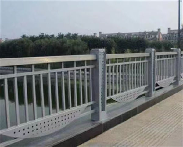 货真价实灯光护栏厂选择大厂家省事省心