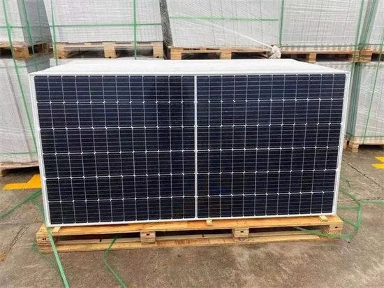 太阳能发电板回收厂家诚信经营免费上门服务