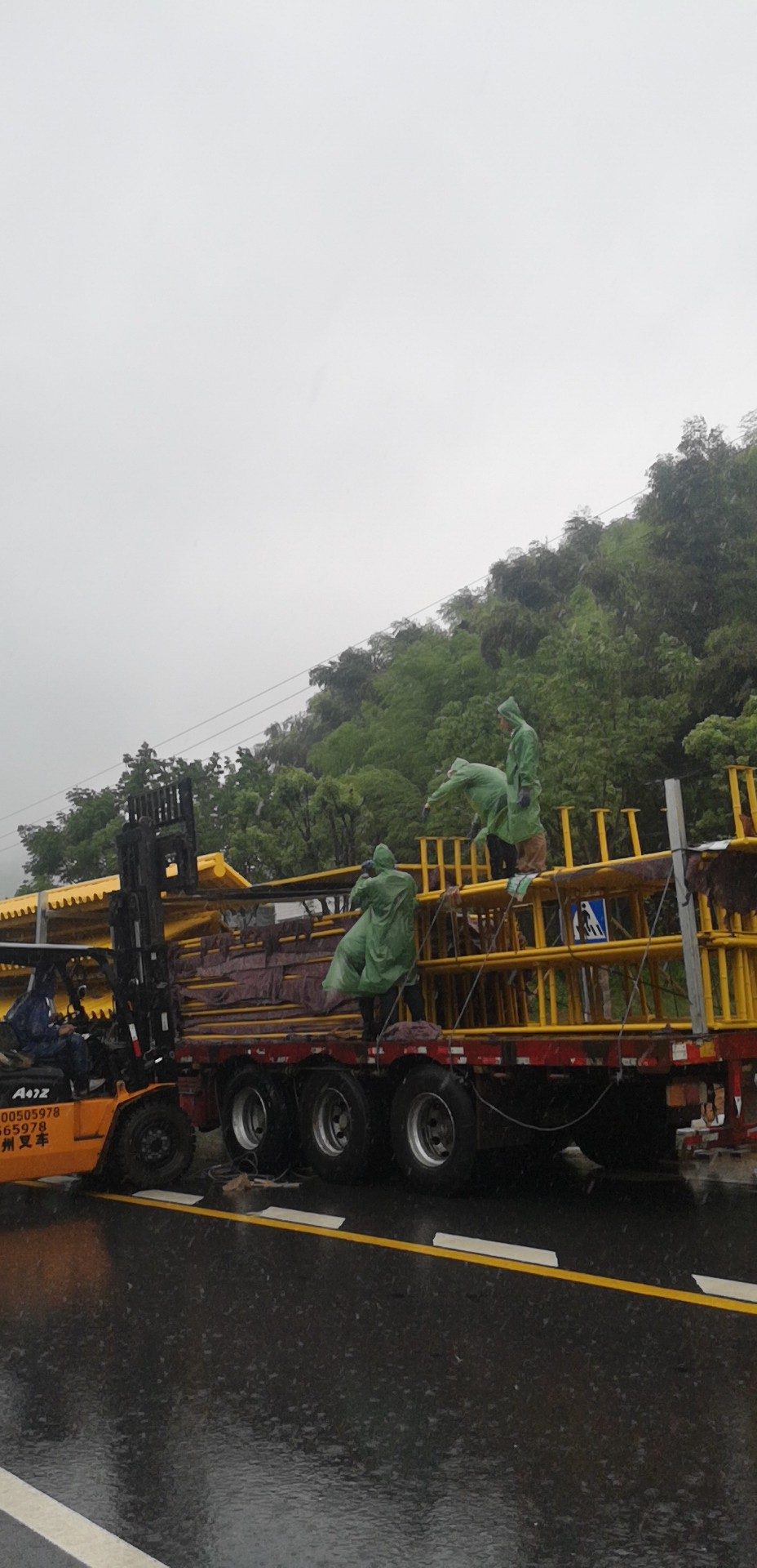 公交站台候车亭定制信赖产地直销