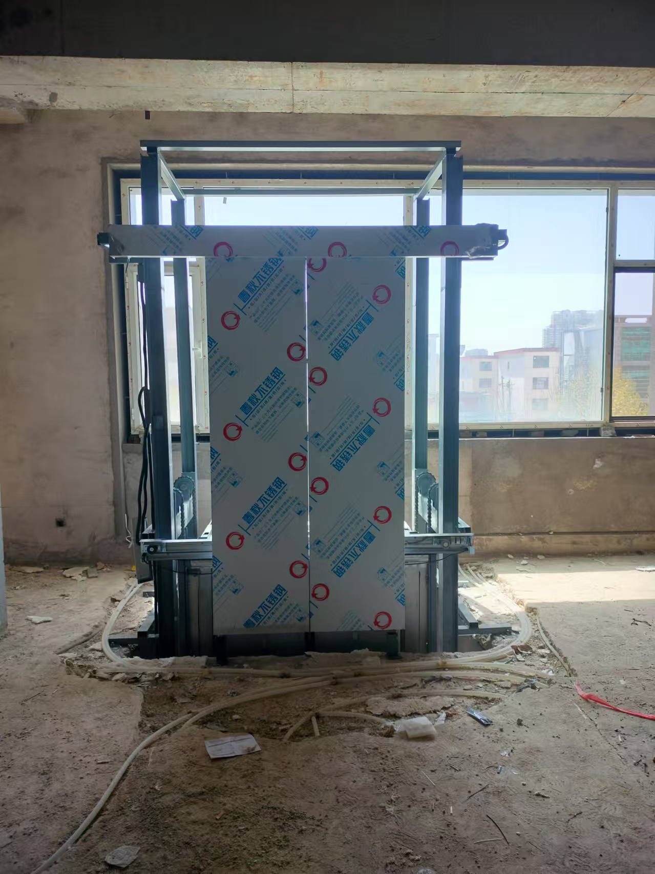 ​剪叉升降机采购品类齐全